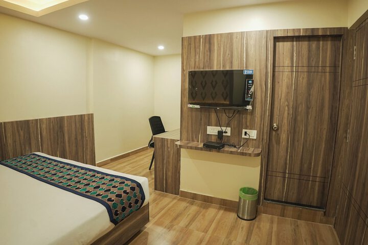 Room 8 of 35