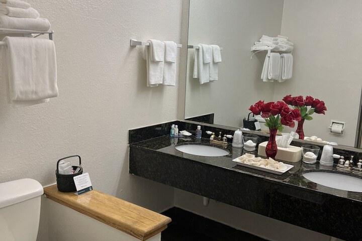 Room 20 of 34