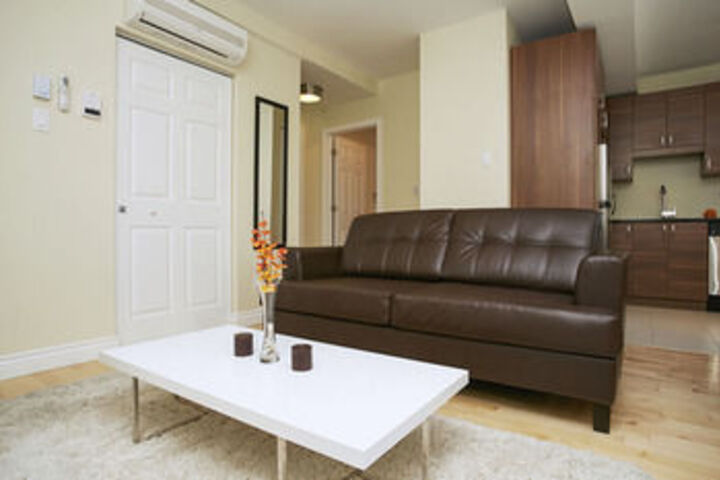 Room 7 of 10