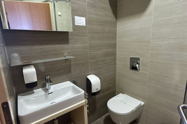 Room 45 of 73