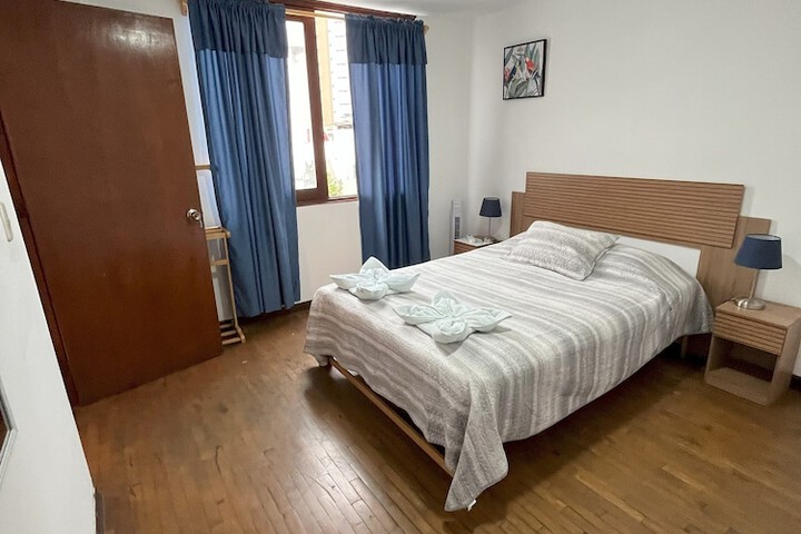 Room 52 of 178