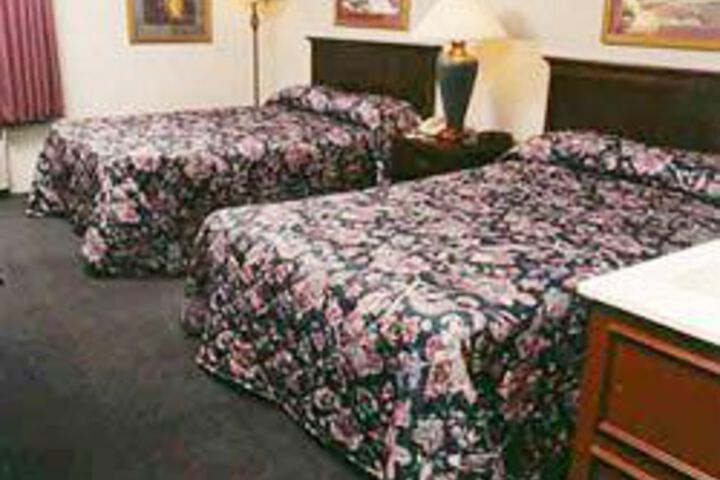 Room 2 of 3