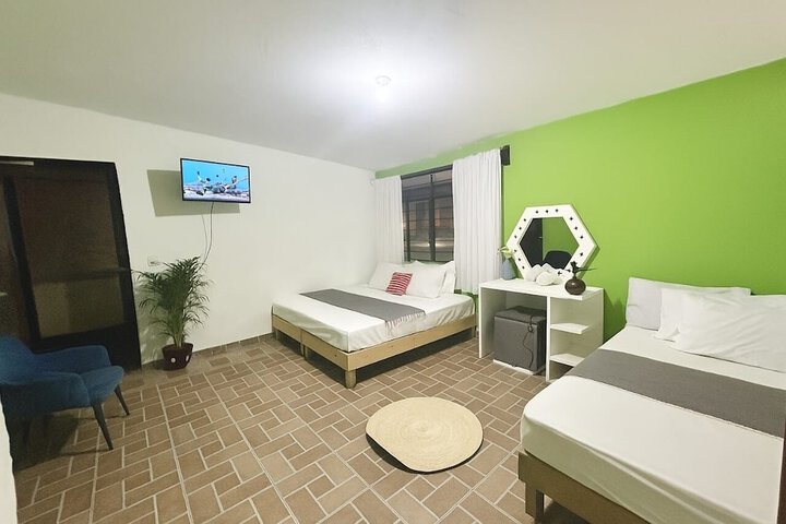 Room 3 of 28