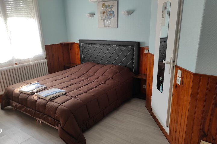 Room 6 of 22