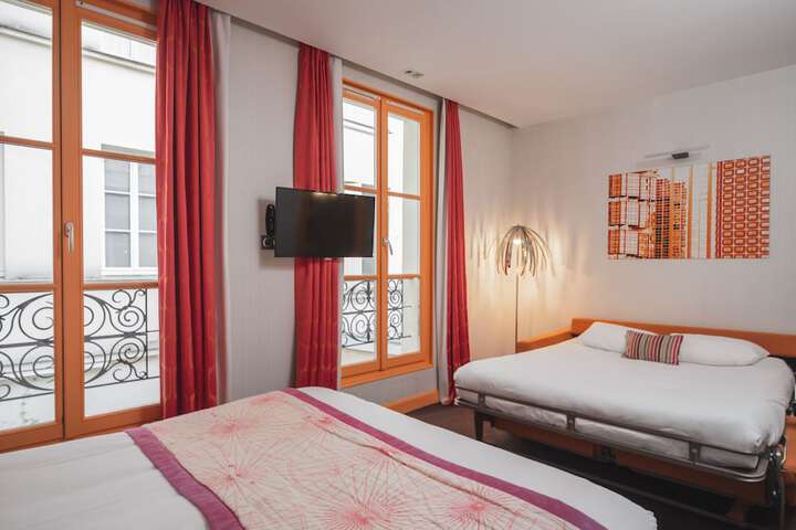 Room 15 of 35