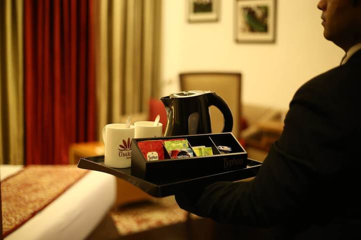Breakfast/Coffee Service 36 of 73