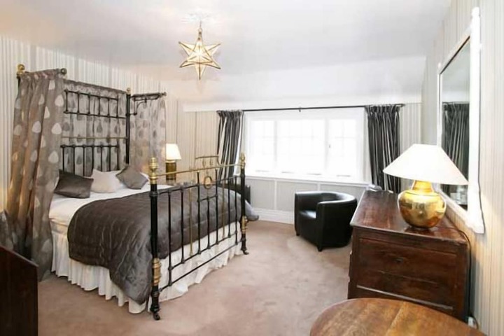 Room 29 of 62
