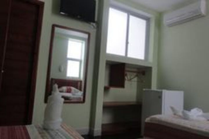 Room 15 of 24