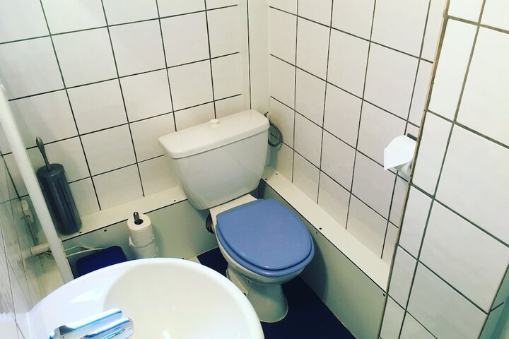 Clean Restrooms