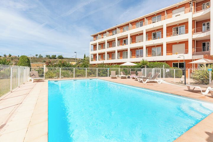Pools & Facilities