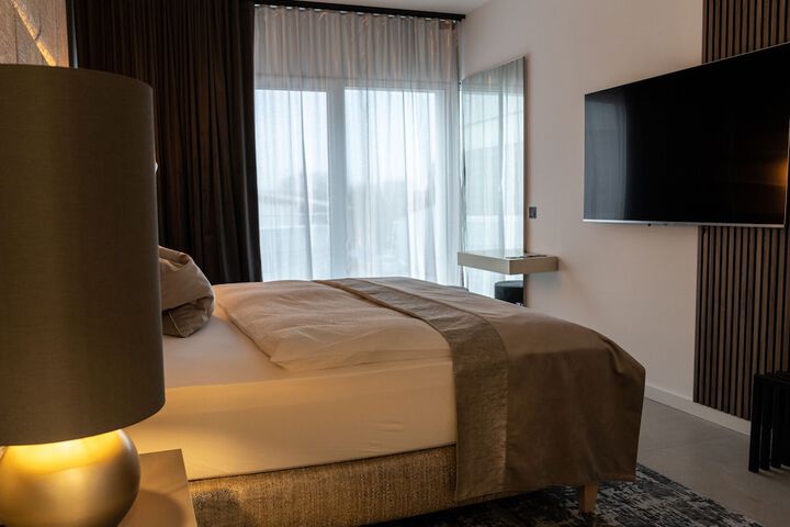 Room 5 of 21