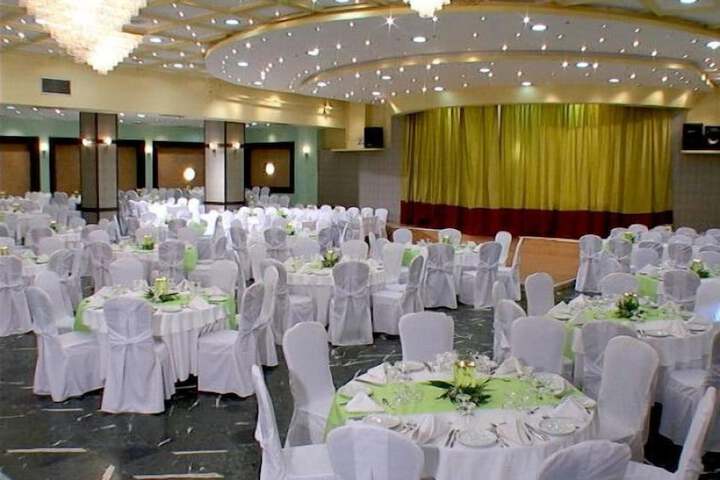 Banquet hall