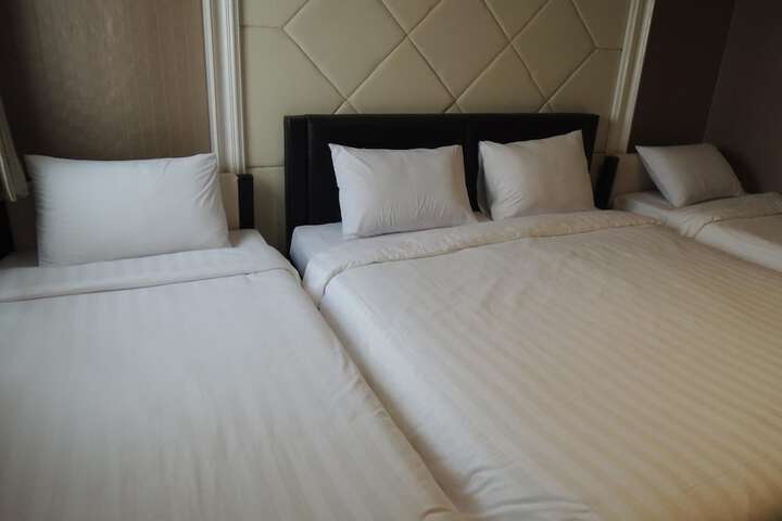 Room 12 of 61