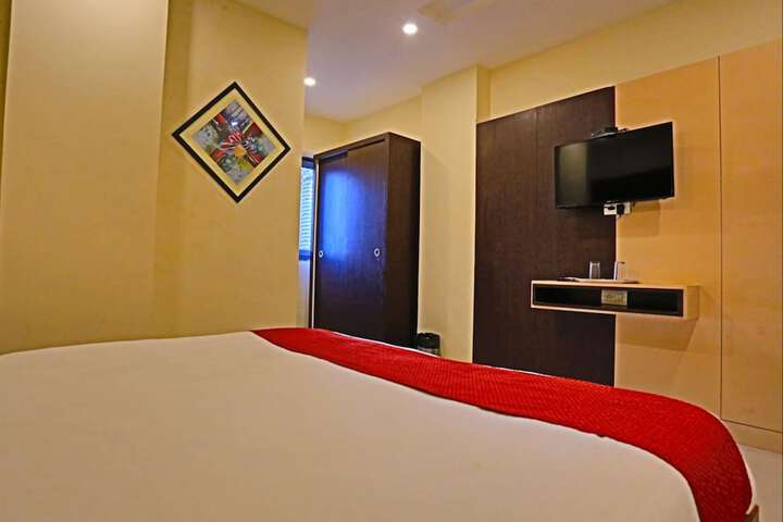 Room 5 of 37