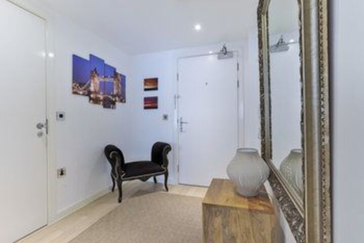 Room 6 of 24