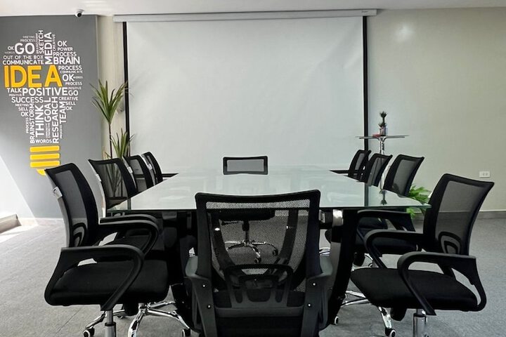 Room 50 of 82