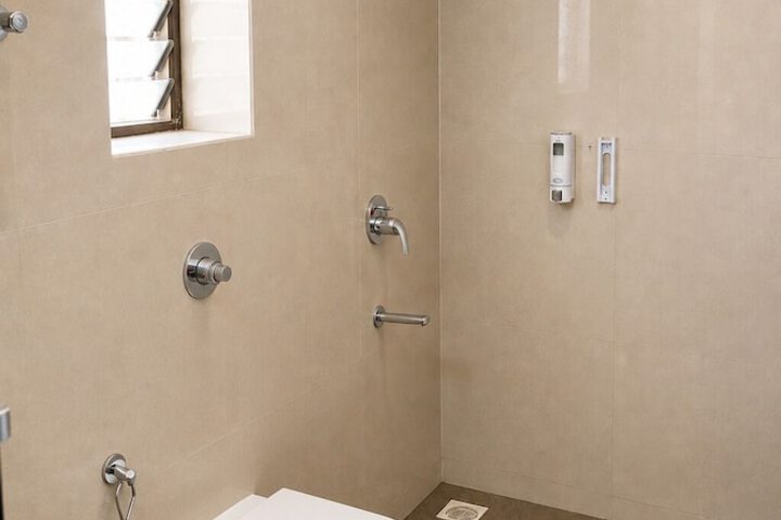 Room 25 of 35