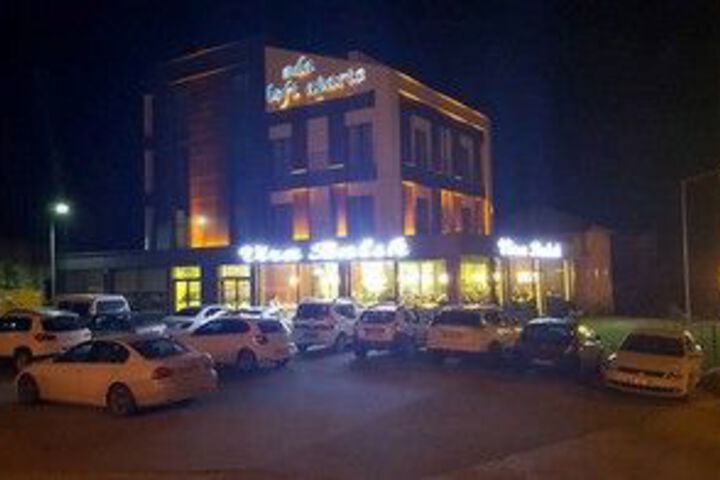 Hotel 4 of 35