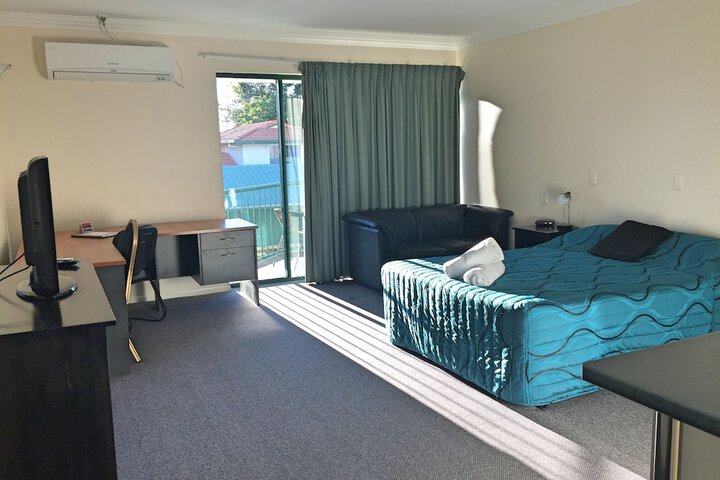 Room 16 of 69