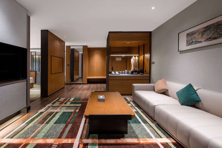 Room 7 of 44