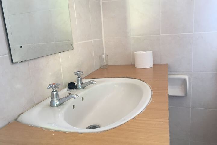 Room 12 of 29