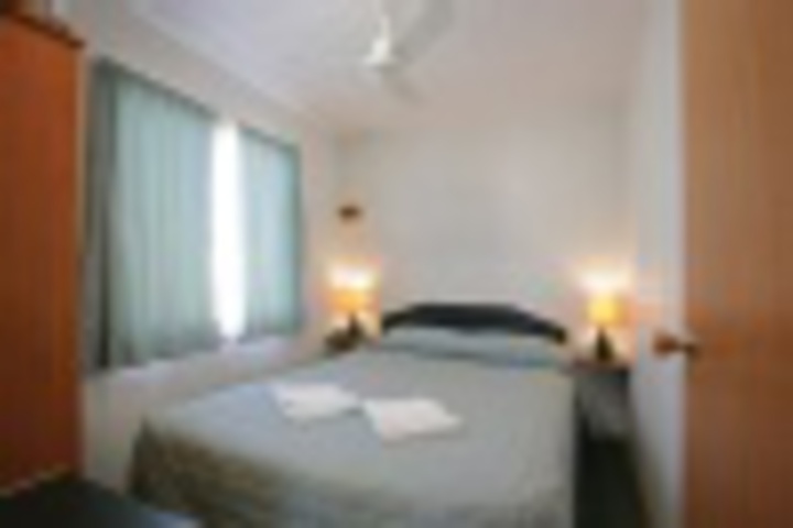 Room 568 of 876