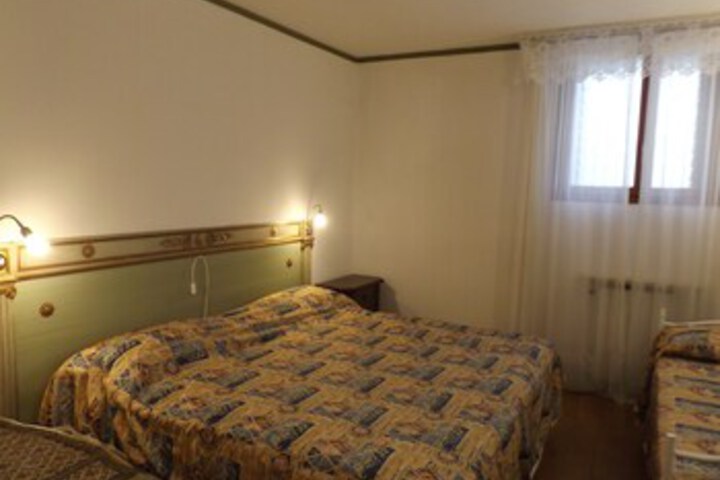 Room 14 of 46
