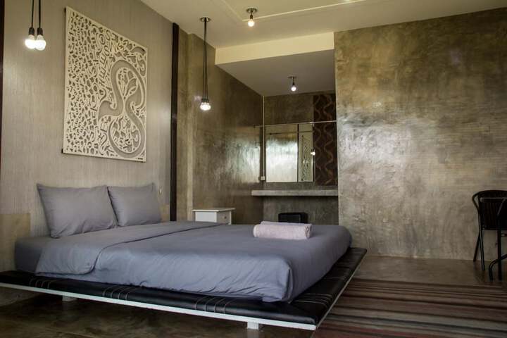 Room 13 of 117