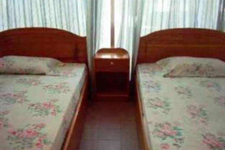 Room 6 of 6