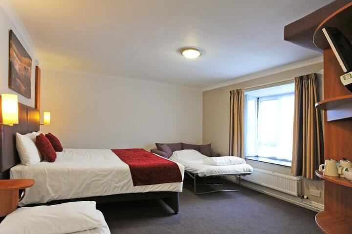 Room 15 of 74