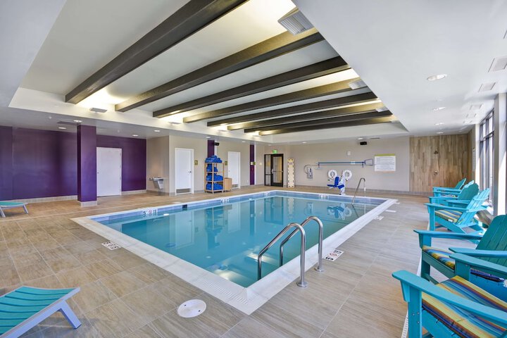 Pool 26 of 41