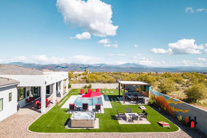 Peaceful Getaway to a New Custom-Built Luxury Home