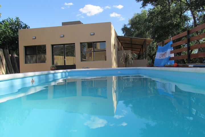 Pool 11 of 33