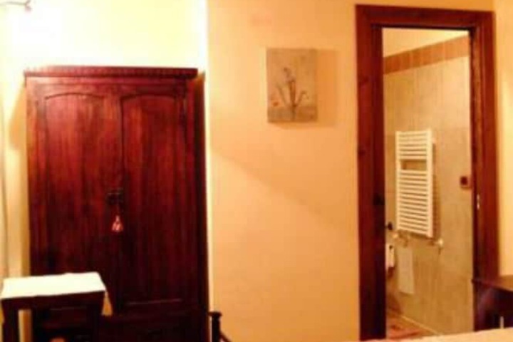 Room 3 of 4