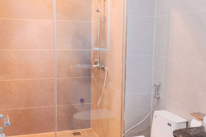 Room 10 of 23