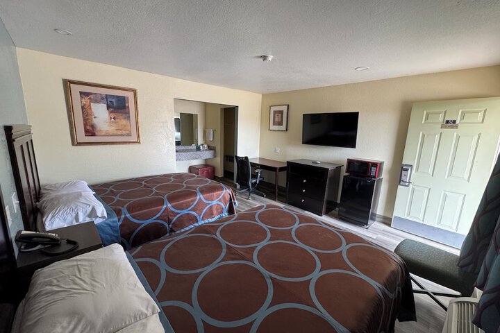 Room 17 of 29