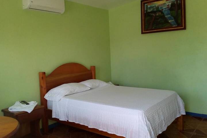 Room 7 of 49