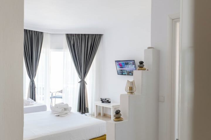 Room 70 of 297