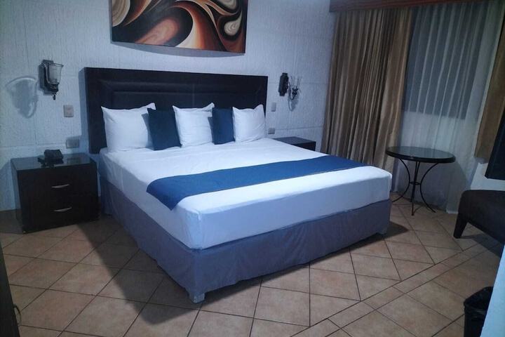 Room 29 of 73