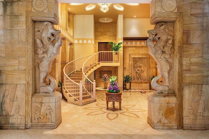 Hotel Interior 129 of 155