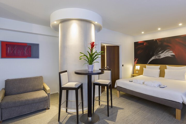 Room 63 of 278