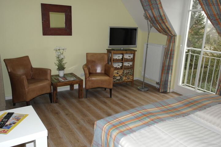 Room 7 of 138