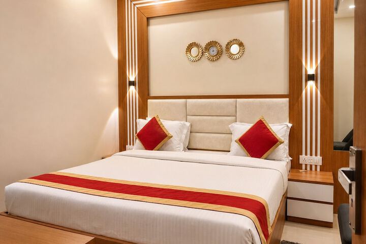Room 18 of 74