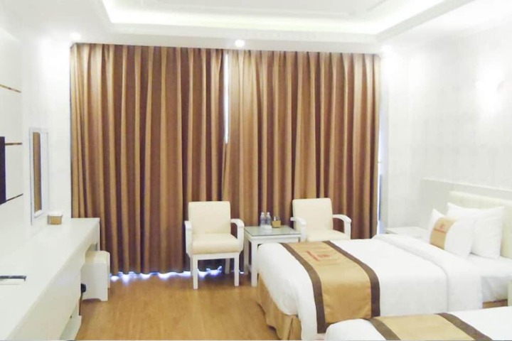 Room 5 of 25