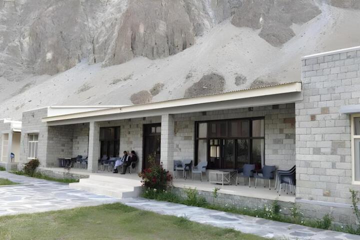 Passu Ambassador Hotel