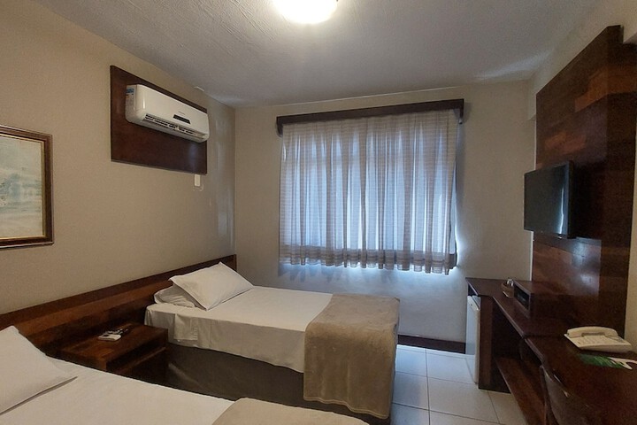Room 36 of 79