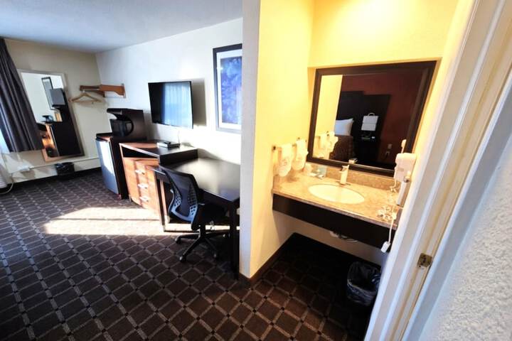 Room 41 of 60