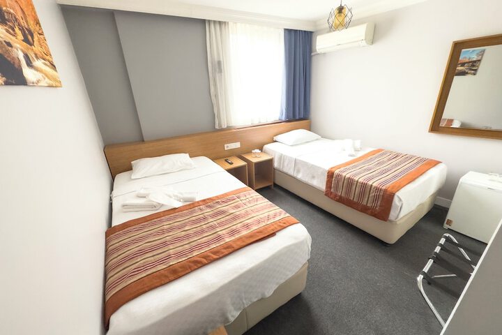 Room 36 of 99