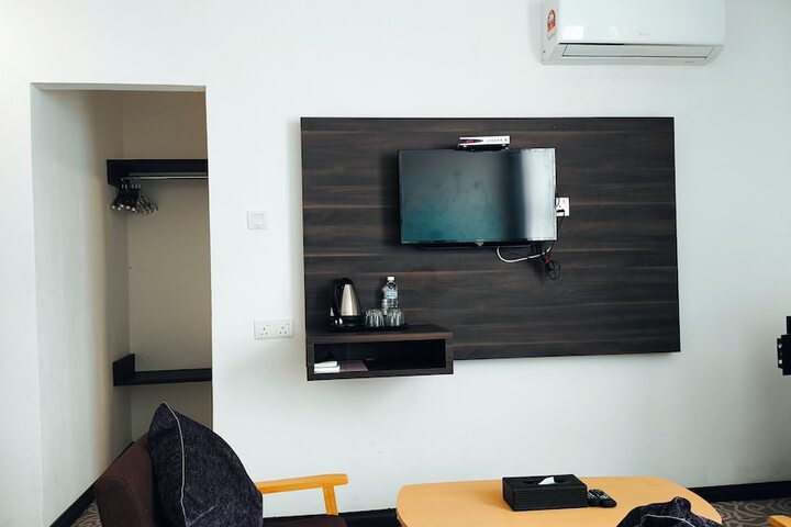 Room 21 of 76
