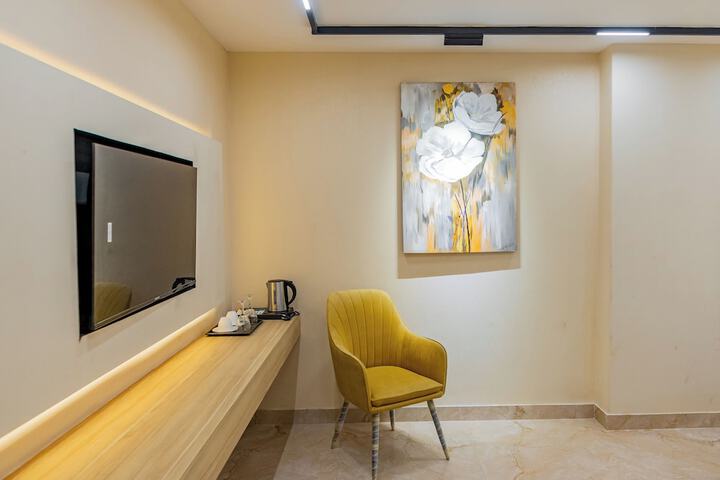 Room 16 of 71